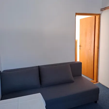 アパート Mountain Flower ヤホリナ